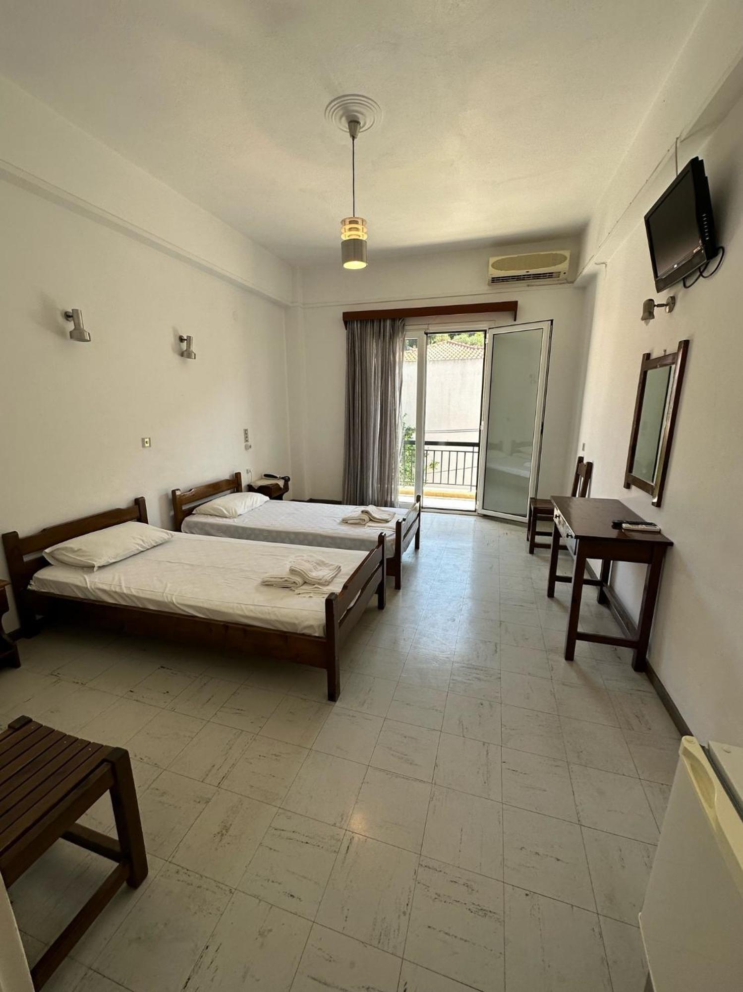Hotel Galini ปาร์กา ภายนอก รูปภาพ