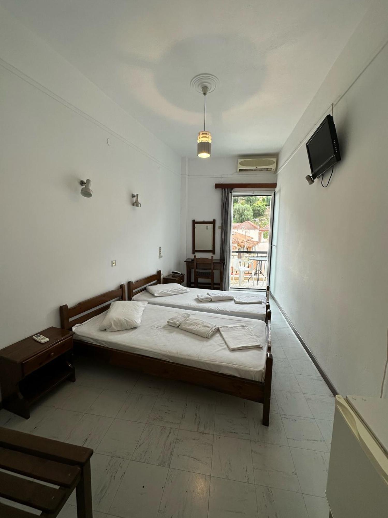 Hotel Galini ปาร์กา ภายนอก รูปภาพ